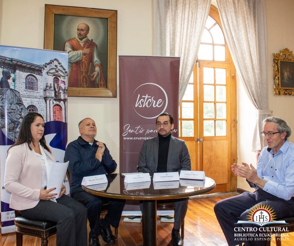 Convenio de cooperación interinstitucional entre la Fundación Biblioteca Ecuatoriana Aurelio Espinosa Pólit y el Instituto Superior Tecnológico Cruz Roja Ecuatoriana