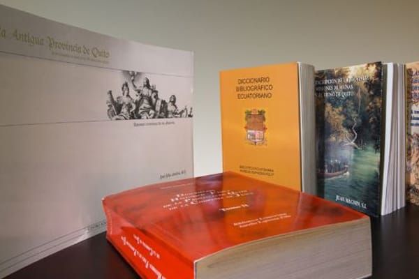 Publicaciones Centro Cultural Biblioteca Ecuatoriana Aurelio Espinosa Pólit Publicaciones Centro Cultural Biblioteca Ecuatoriana Aurelio Espinosa Pólit